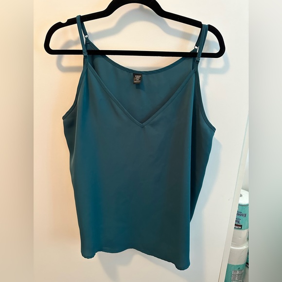 Teal tank - Picture 2 of 2